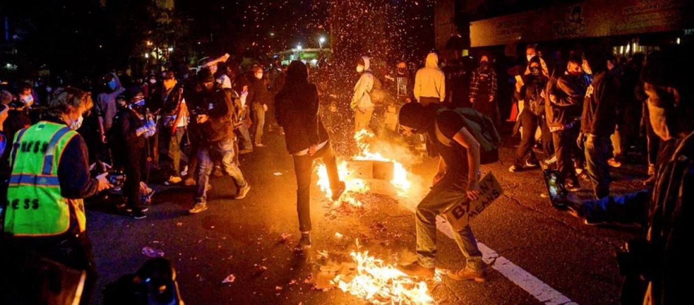 Έλληνας της Μινεσότα: Κάηκε ελληνικό εστιατόριο στα επεισόδια